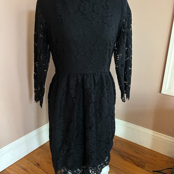 Black Dress - Picture 14 of 15